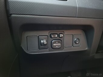 Toyota Auris 1.6, 97kw - Benzín, AUTOMAT - 14