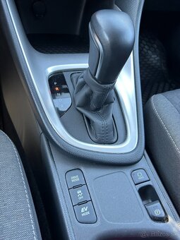 Toyota Yaris 1.5 Hybrid Comfort+Style+Tech - 14