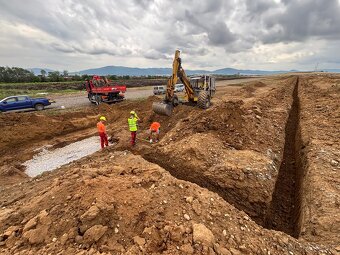 Tatra 815 S3 - Menzi Muck (kráčajúci bager) - 14