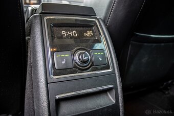 Škoda Superb Combi 1.6 TDI CR DPF Elegance GreenLine - 14