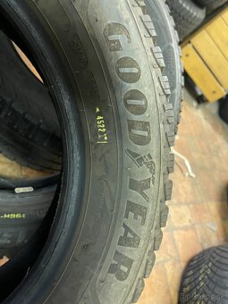 ZIMNE PNEU 205/60R16 98H good year ultragrip 9+ - 14