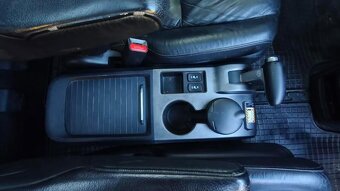 Honda CR-V 2.2   REZERVOVANE - 14