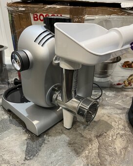 Bosch MUM 56340/06 900W kuchynský robot - 14