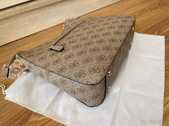 Kabelka Guess Zamira Quattro G - 14