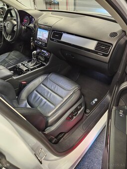 Volkswagen Touareg 3.0 V6 TDI R-line 150kw bez vzduchu - 14