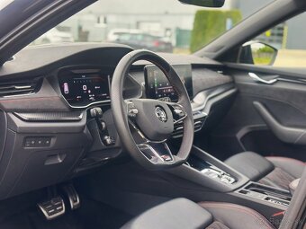 Škoda Octavia Combi 2.0 TSI RS DSG - 14
