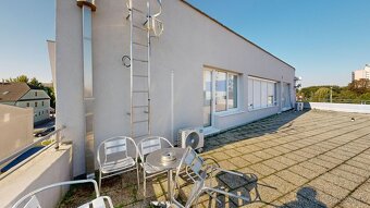 PINK Reality Prenájom kancelárie – 36 m², moderné priestory  - 14