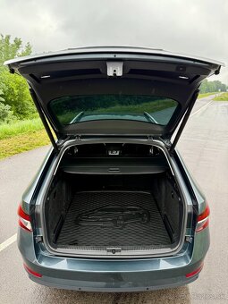 Škoda Superb Combi 2.0 Tdi 110kw - 14