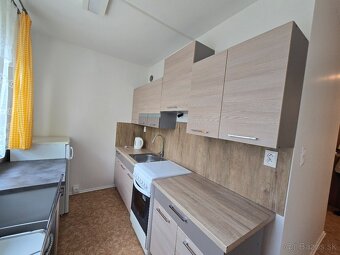 Ponúkam na prenájom 1. izbový byt s balkónom na sídlisku Záp - 14