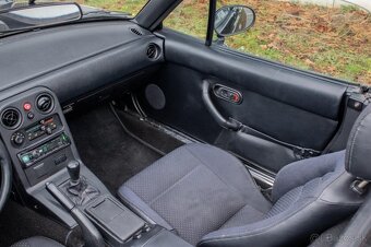 Mazda MX-5 Miata 1,8 benzín - 14