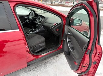 Ford Focus 1.6 EB 110kw TOP VÝBAVA - 14