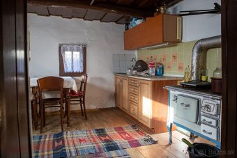 REZERVOVANÉ  Chalupa na predaj v obci Divín - 14