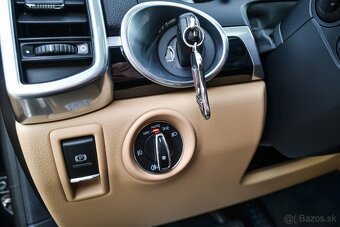 Porsche Cayenne Diesel Platinum Edition II FL - 14