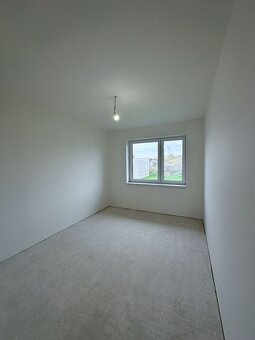 Novostavba vo Veľkých Kostoľanoch – moderné bývanie - 14