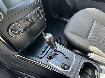 Mercedes-Benz A trieda 150 Elegance Autotronic - 14