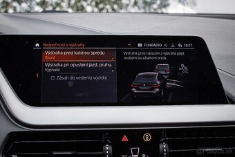 BMW 116d Automat, Black Edit, LED svetlá, R18 ALU, DPH - 14