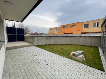 NA PREDAJ: 2-IZBOVÝ APARTMÁN S PREDZÁHRADKOU, Jána Ondruša,  - 14