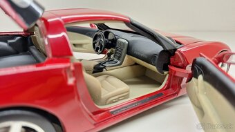 1:18 CHEVROLET CORVETTE C6 - 14