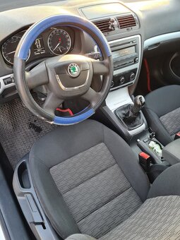 Octavia kombi 2 po facelifte, 1.6TDi, 77kW - 14