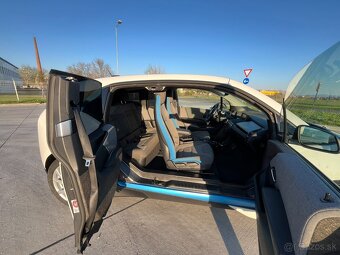 Elektrická BMW i3 - 14