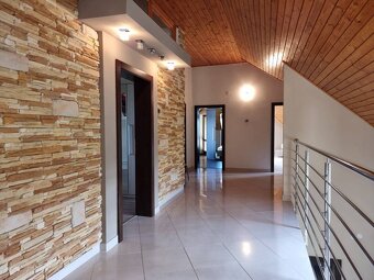 PREDAJ - EXKLUZÍVNA VILA - NITRA - 14