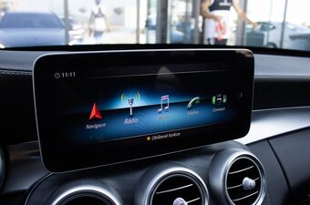 Mercedes-Benz C 200 Combi z roku 2020 - 14