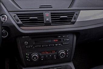 BMW X1 r.2010 , 110kw 4x4 - 14