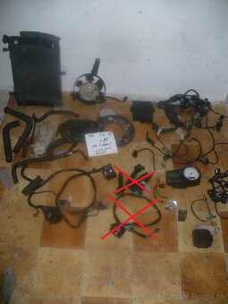 Yamaha YZF 600 R6  r. 99- díly - 14