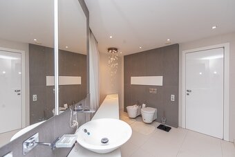 LUXUSNÁ VILA, WELLNESS, BAZÉN, ZÁHRADA, DUNAJSKÁ LUŽNÁ - 14