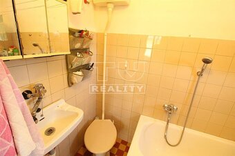 RODINNÝ DOM NA LIPTOVE V BLÍZKOSTI AQUAPARKU BEŠEŇOVÁ  - 14
