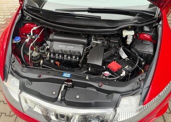 Honda Civic 1,4i Comfort serviska benzín manuál 61 kw - 14