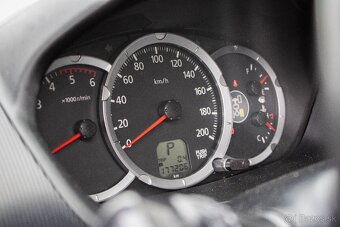 Mitsubishi L 200 2.5 DI-D, 131kW - 14