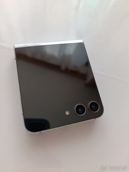 Samsung Galaxy Z Flip 5 - 14