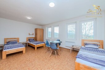 Na predaj ubytovací objekt v obci Koškovce – 26 izieb, parko - 14