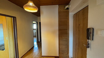 2,5-IZBOVÝ BYT S KRÁSNYM VÝHĽADOM V STAROM MESTE - 14