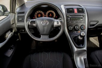 Toyota Auris - 14