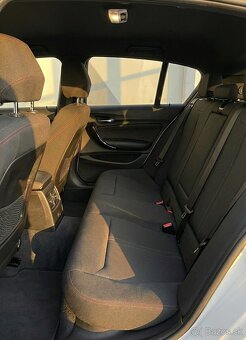 BMW rad 1 118i 2018 Sport line Shadow AT - 14