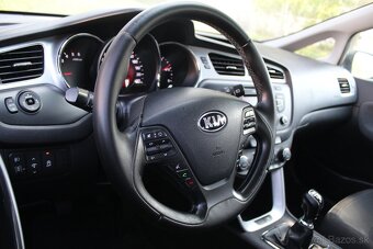 Kia cee'd 1.6 CRDi SW - 14