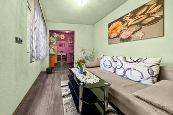 REMAX ponúka na predaj rodinný dom s dvomi bytovými jednotka - 14