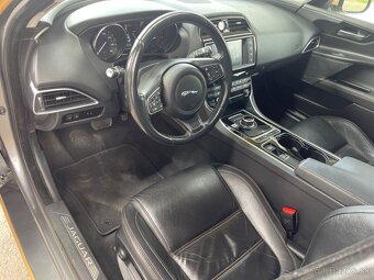 Jaguar XE 2.0 I4D Prestige AT,ťažné - 14