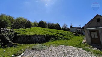 NA PREDAJ: Pozemok Podhorany 1403 m2 - 14