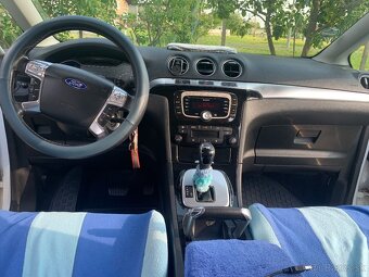 Ford S-MAX - 14