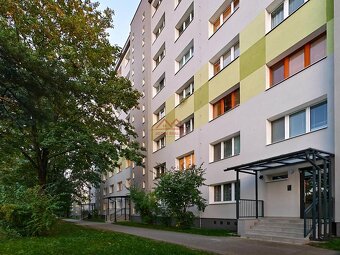 3 IZBOVY BYT NA PREDAJ, UL. ŠAFARIKOVA TRIEDA, KE-TERASA - 14
