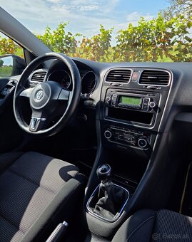 Volkswagen Golf 1.4 16V 59KW/80 koní R.V.03/2010 - 14