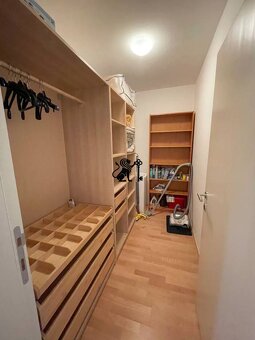 Na prenájom veľký 2- izb. byt na začiatku Koliby s terasou a - 14