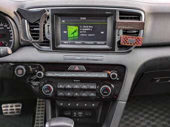 Kia Sportage 2.0 CRDi HP 4WD 136kW AT GT-Line - 14