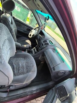 Renault Laguna 1.8 - 14