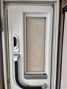 Karavan Fendt - 2023 / V záruke / 1700kg - 14