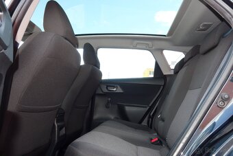 Toyota Auris 1.8 Hybrid Comfort r.v.12 / 2014 - 14