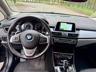 BMW 218D ACTIVETOURER BOHATÁ VÝBAVA 2021 - 14